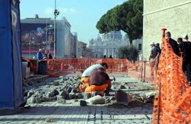 Bauarbeiten vor dem Vatikan Foto:Fanpage